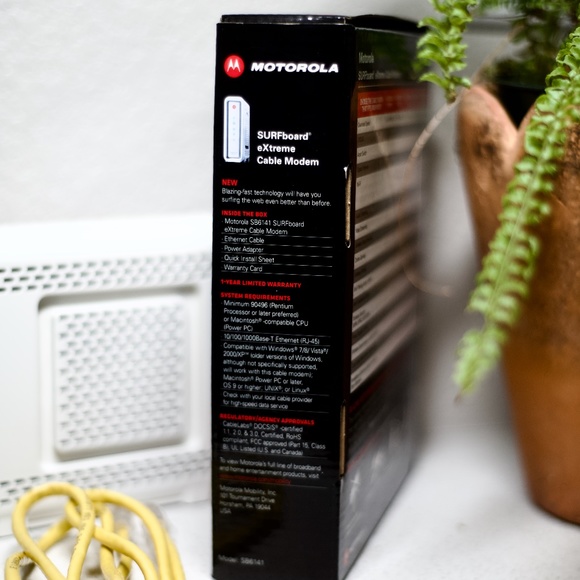 Motorola Arris SURFboard SB6141 8x4 DOCSIS 3.0 Cable Modem - Picture 6 of 6